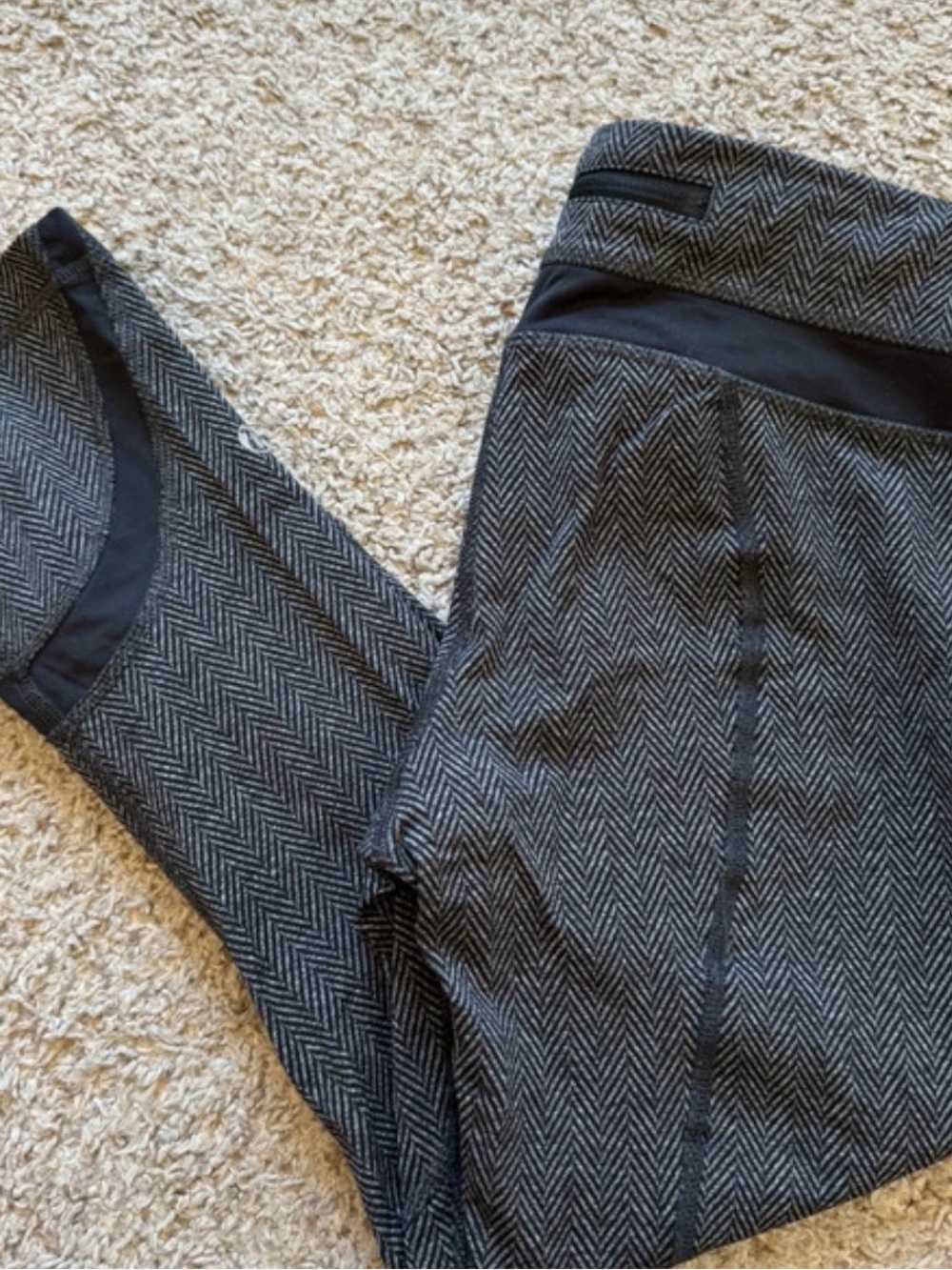 Lululemon athletica Herringbone Slim Pull-On capri Leggings - Charcoal/Black